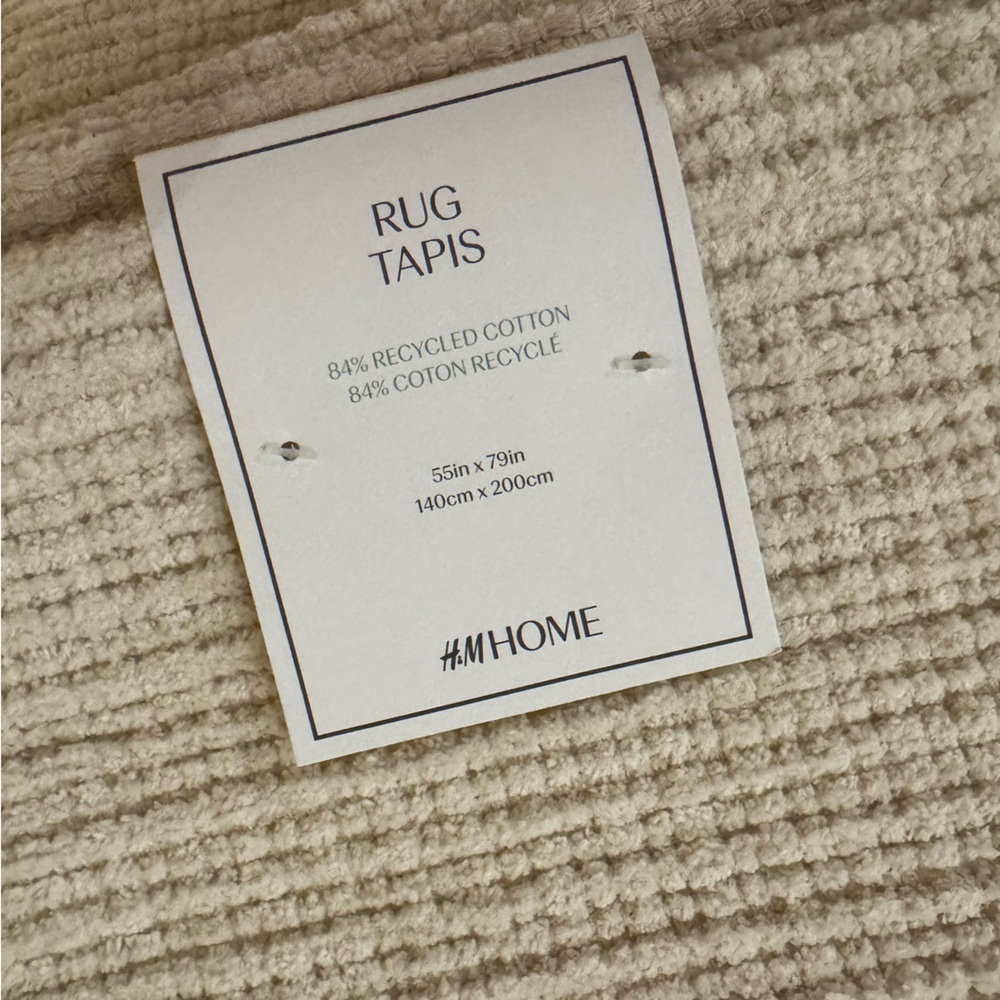 H&M Tapis Rug. - Picture 5 of 7
